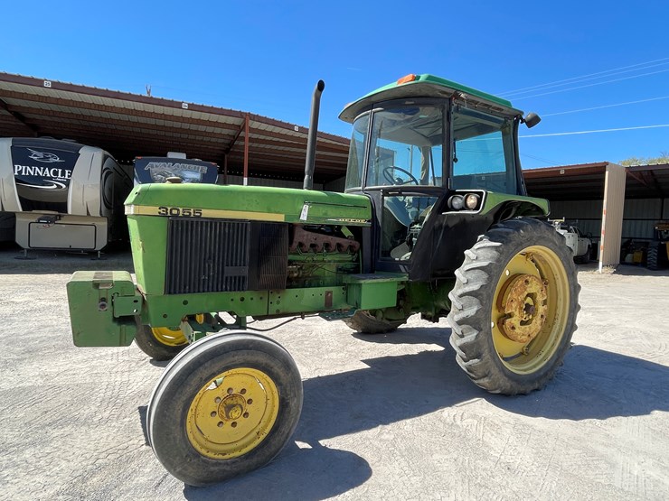 john-deere-3055-image-69