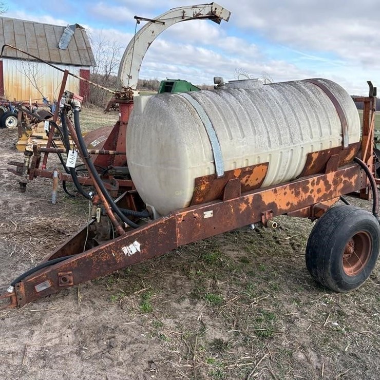 500gal Tank on trailer