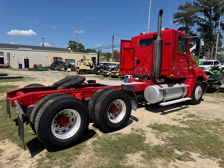 2016-caterpillar-c13-image-3