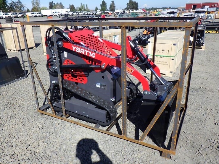 2026-agt-ysrt14-skid-steer-tracked-loader-image-4