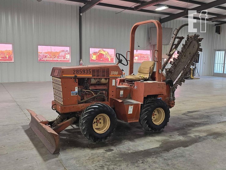 ditch-witch-3700dd-image-1