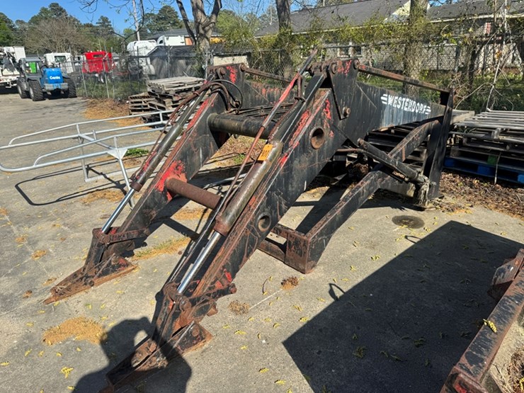 westendorf-front-end-loader-&-bucket-not-complete-image-1