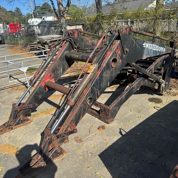 WESTENDORF FRONT END LOADER & BUCKET NOT COMPLETE