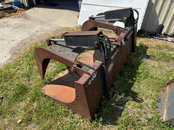 hyraulic-grapple-skid-steer-mount-image-3