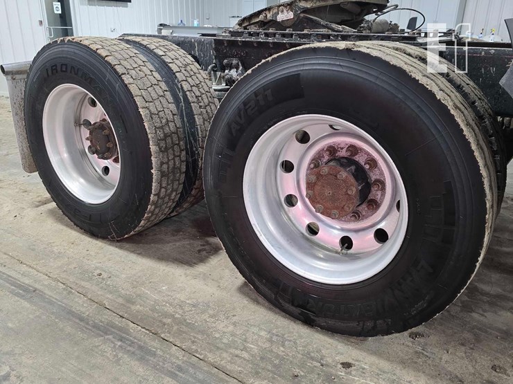 2008-kenworth-t800-image-26