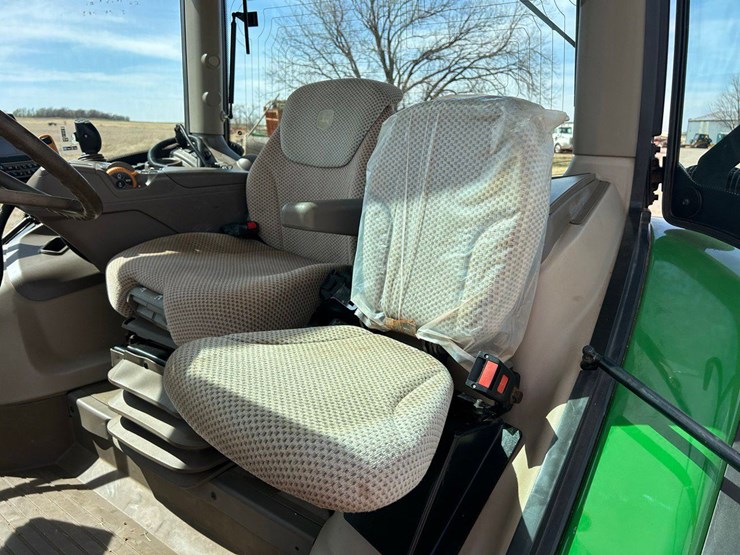 2018-john-deere-6145r-image-6