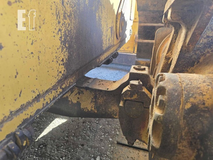 2006-caterpillar-d6r-xl-iii-image-29