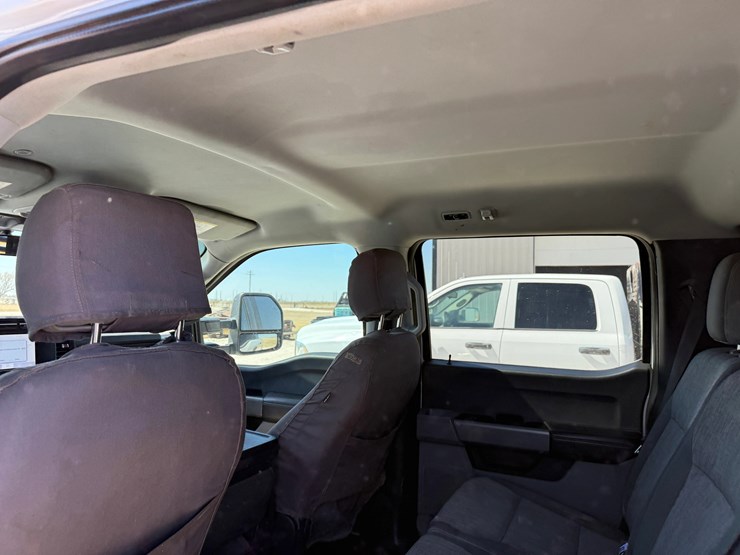 2023-ford-f250-image-24