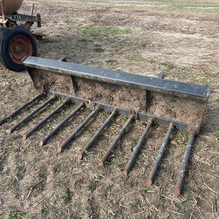 CID Loader 6' Manure Bucket