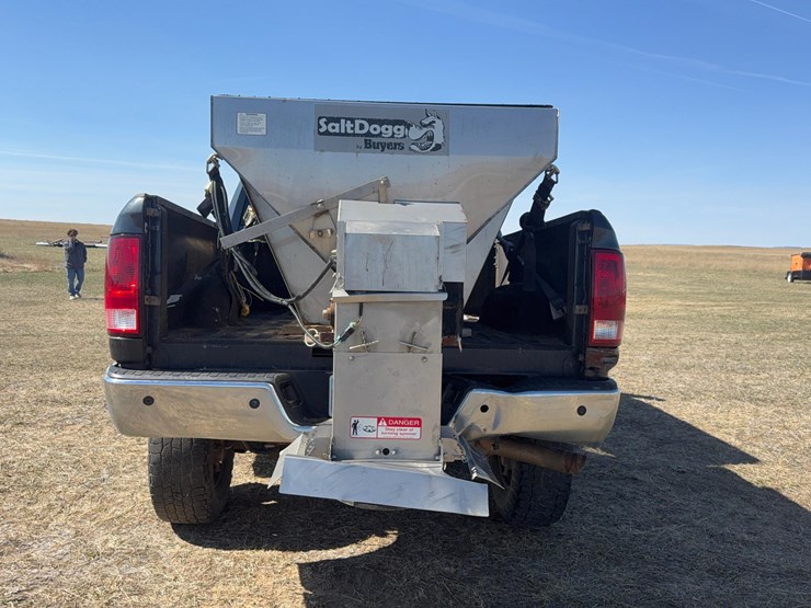 2015-dodge-2500-image-5