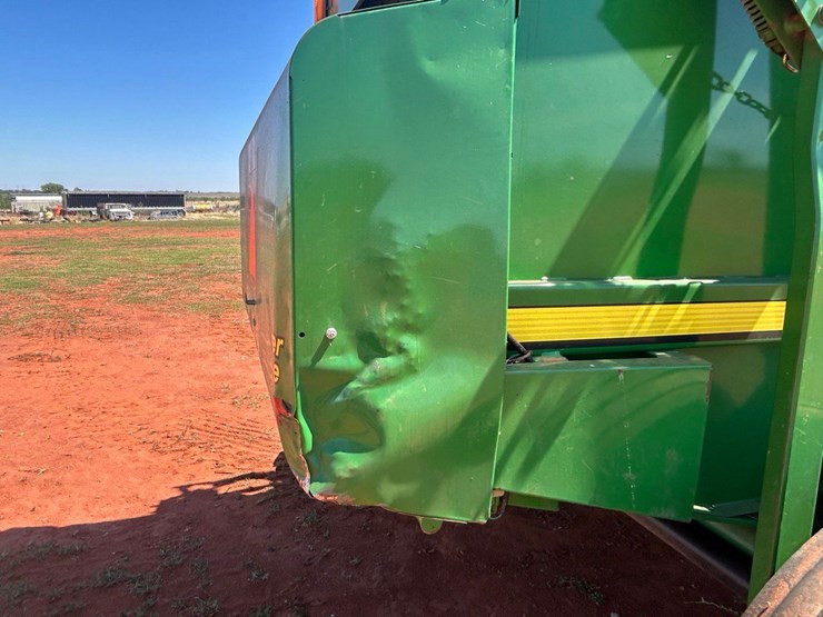 john-deere-569-image-9