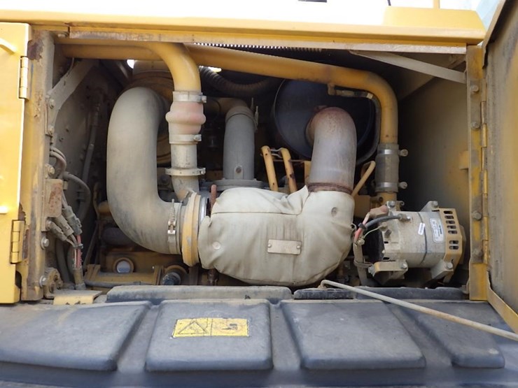 caterpillar-140h-image-11