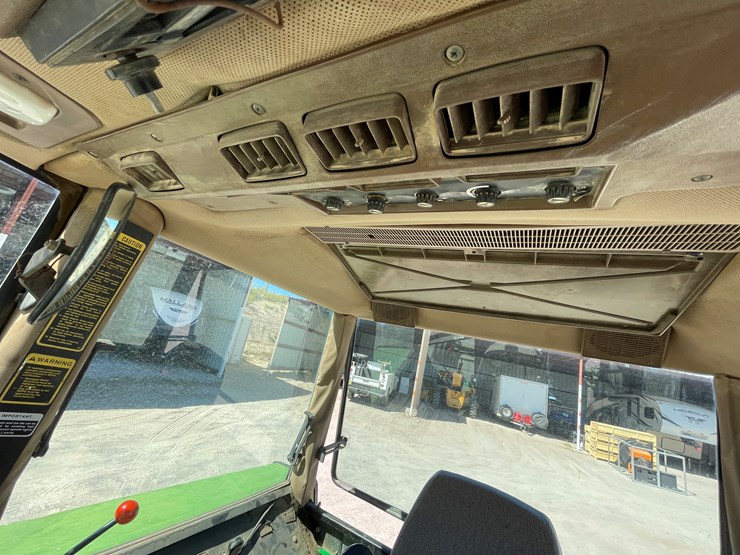 john-deere-3055-image-35