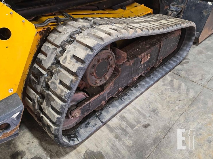 2021-jcb-3ts-8t-image-33