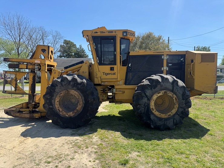 2020-tigercat-720-image-10