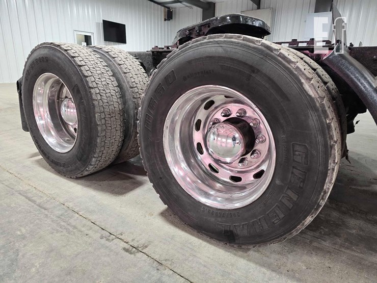 2003-kenworth-t800-image-25