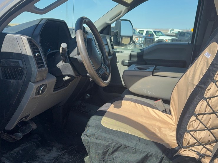 2019-ford-f550-image-13