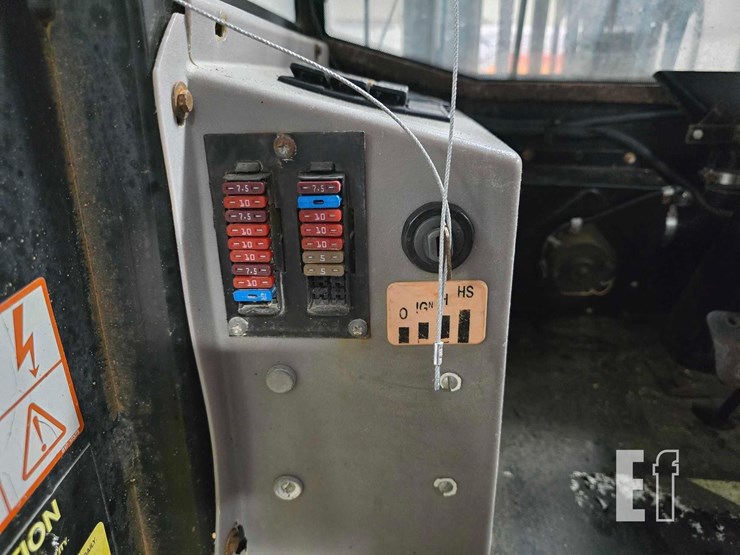 2007-jcb-930-image-15