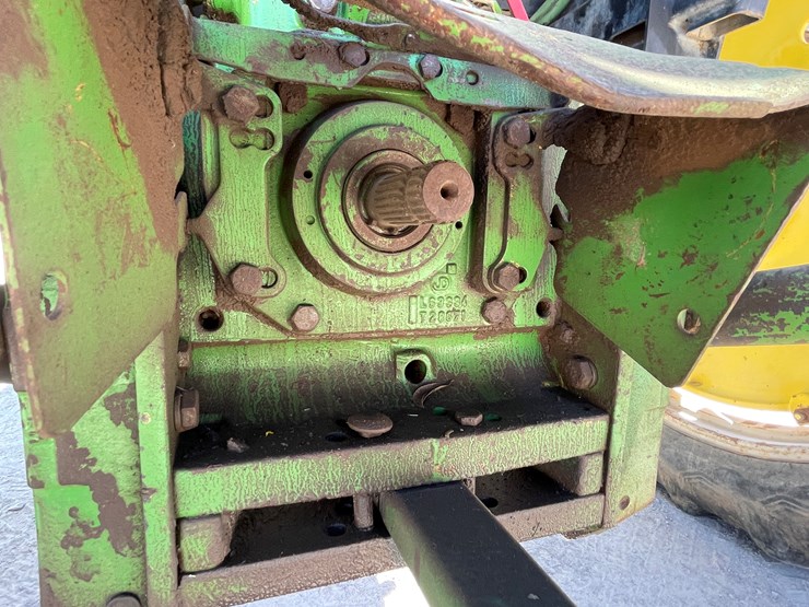 john-deere-3055-image-61