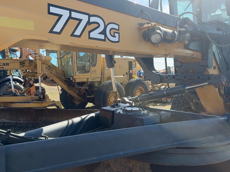 2018-deere-772g-image-20