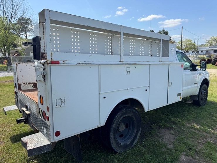 2004-ford-f450-image-3