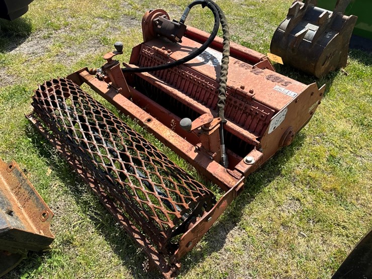 toro-3'-tiller-with-rolling-basket-image-3