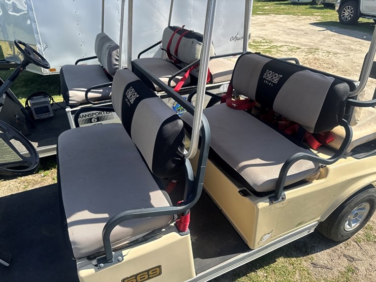 club-car-transporter-6-seater-golf-cart-charger-included-image-5