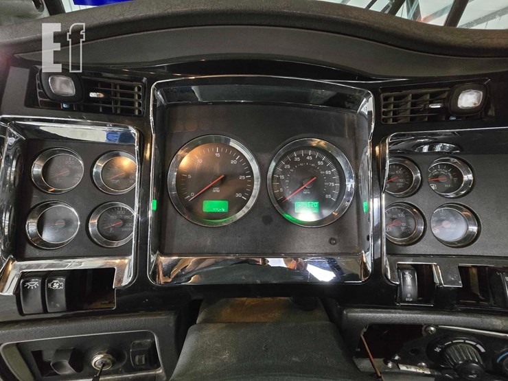 2008-kenworth-t800-image-12