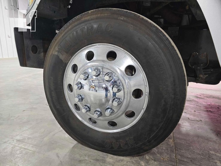 2004-international-paystar-5900-image-22