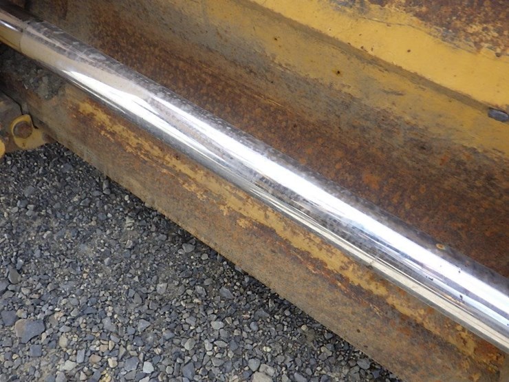 caterpillar-140h-image-54