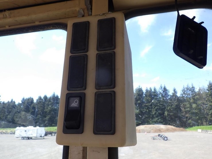 caterpillar-140h-image-76