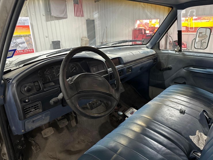 1996-ford-f450-image-18