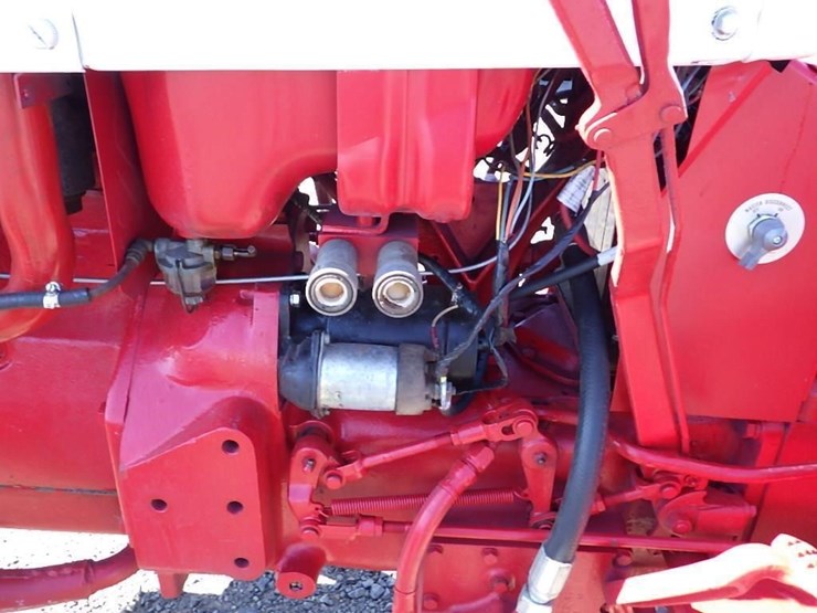 international-tractor-image-12