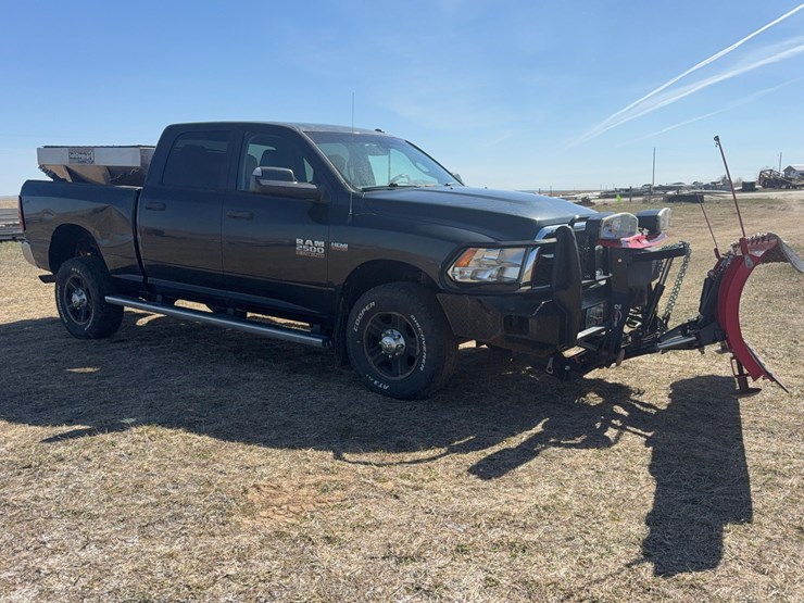 2015-dodge-2500-image-10