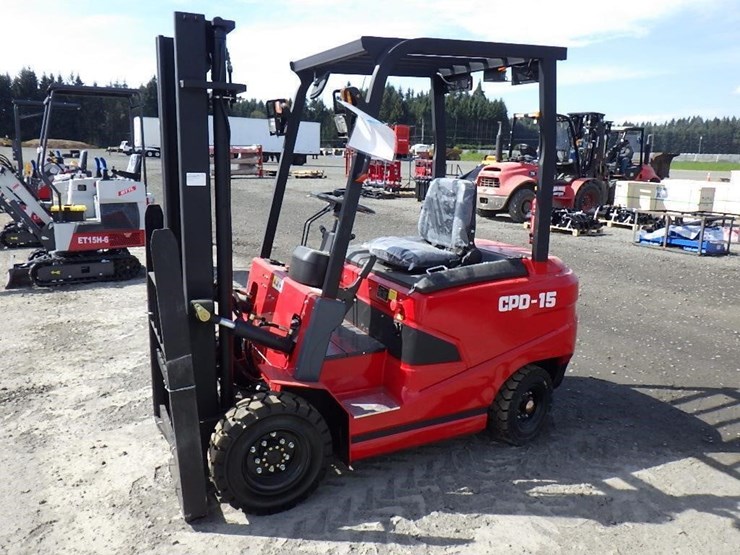 2026-sdlool-d-15-electric-forklift-image-1