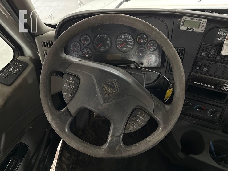 2017-international-prostar-image-15