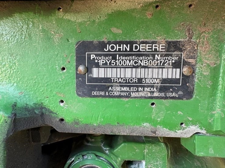 2022-john-deere-5100m-image-22