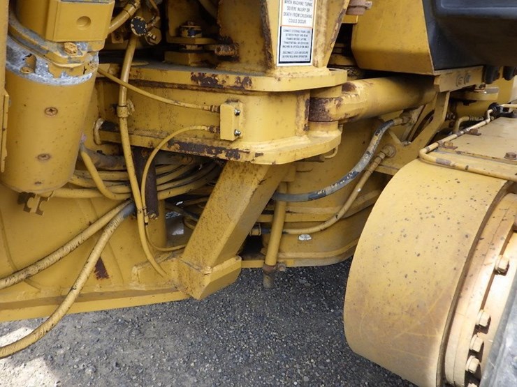 caterpillar-140h-image-58