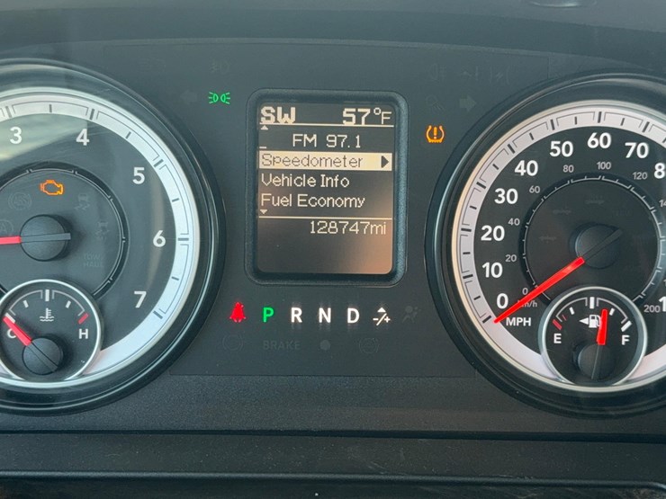 2015-ram-2500-hd-image-13