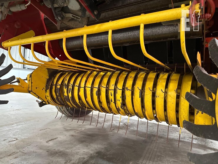 2015-new-holland-roll-belt-450-image-12