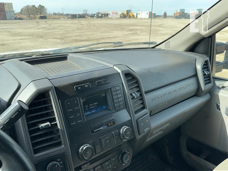 2017-ford-f350-xl-image-10