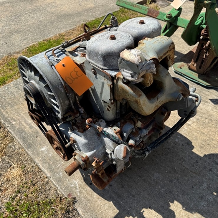 DEUTZ 2 CYLINDER ENGINE