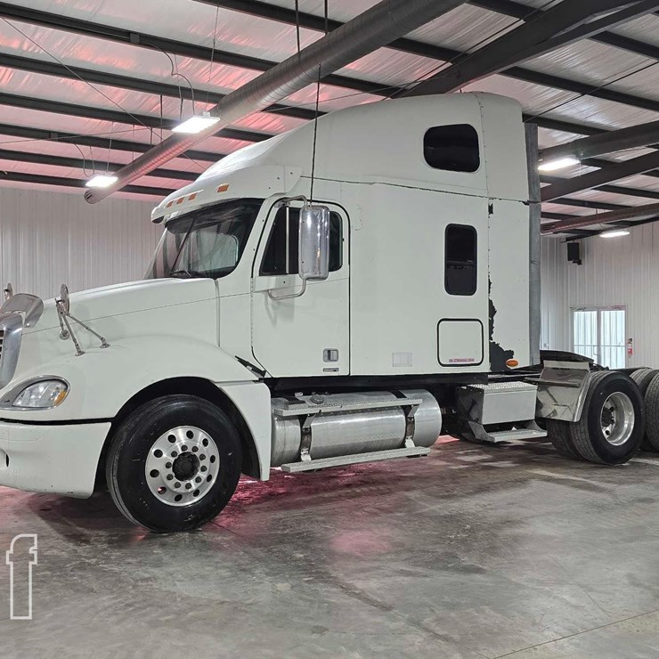 2009 FREIGHTLINER COLUMBIA 120