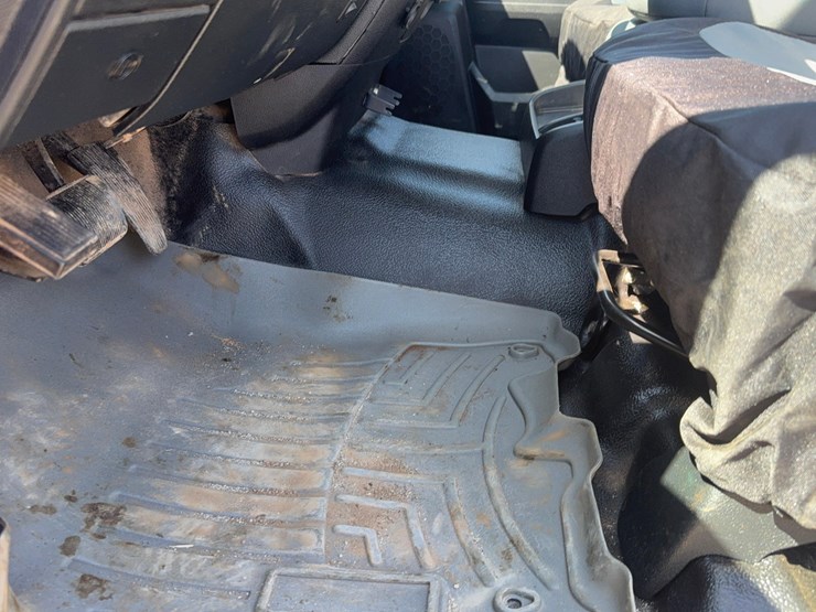 2015-ram-2500-hd-image-12