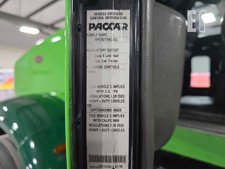 2021-peterbilt-367-image-29