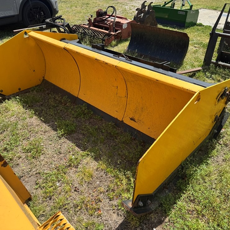 SKID STEER SNOW PLOW PUSH BLADE