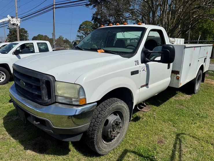 2004-ford-f450-image-1