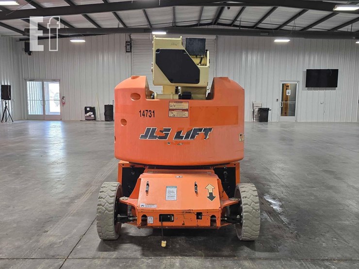 2015-jlg-e400ajpn-image-8
