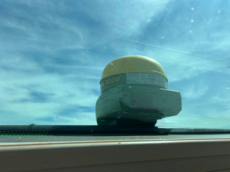 2018-john-deere-6145r-image-8