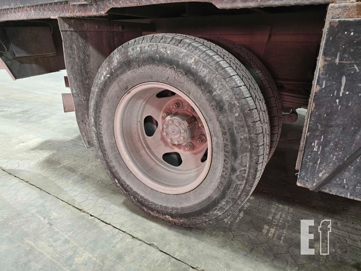 2014-chevrolet-silverado-3500hd-image-18